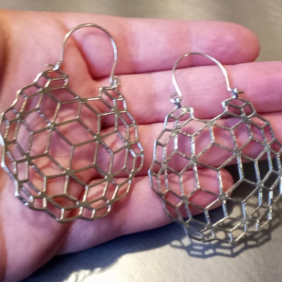 🐝Geometric Earrings- sacred geometry stainless 🐝 - Picture 2 of 4